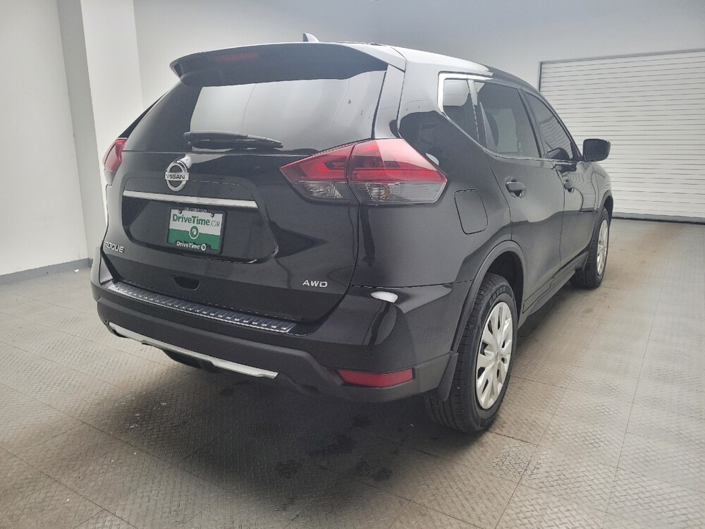 2018 Nissan Rogue in Eastpointe, MI 48021 - 18112848 9