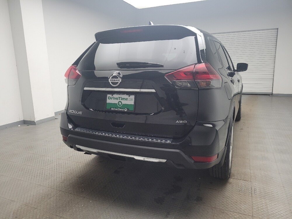 2018 Nissan Rogue in Eastpointe, MI 48021 - 18112848 7