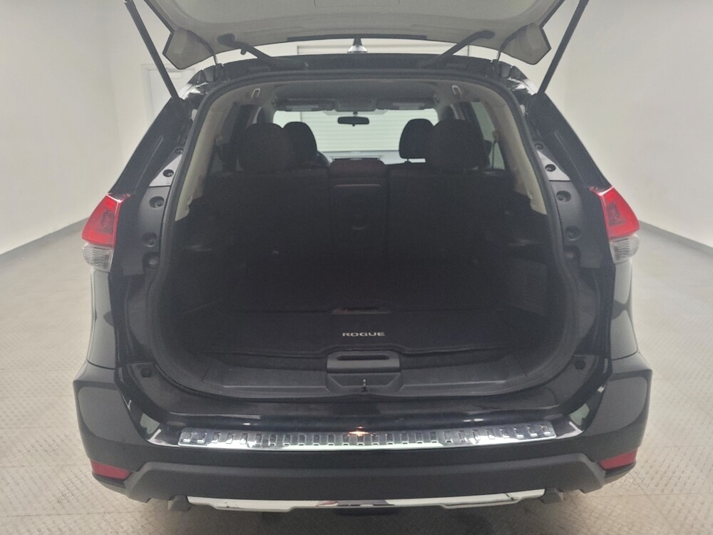 2018 Nissan Rogue in Eastpointe, MI 48021 - 18112848 29