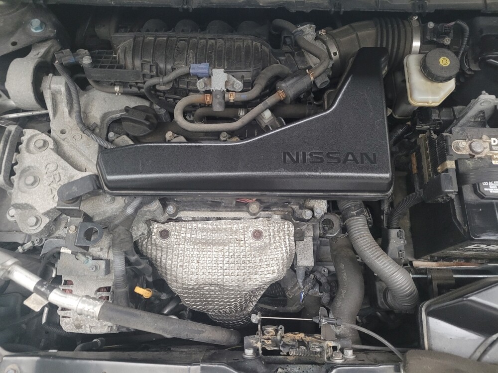 2018 Nissan Rogue in Eastpointe, MI 48021 - 18112848 30