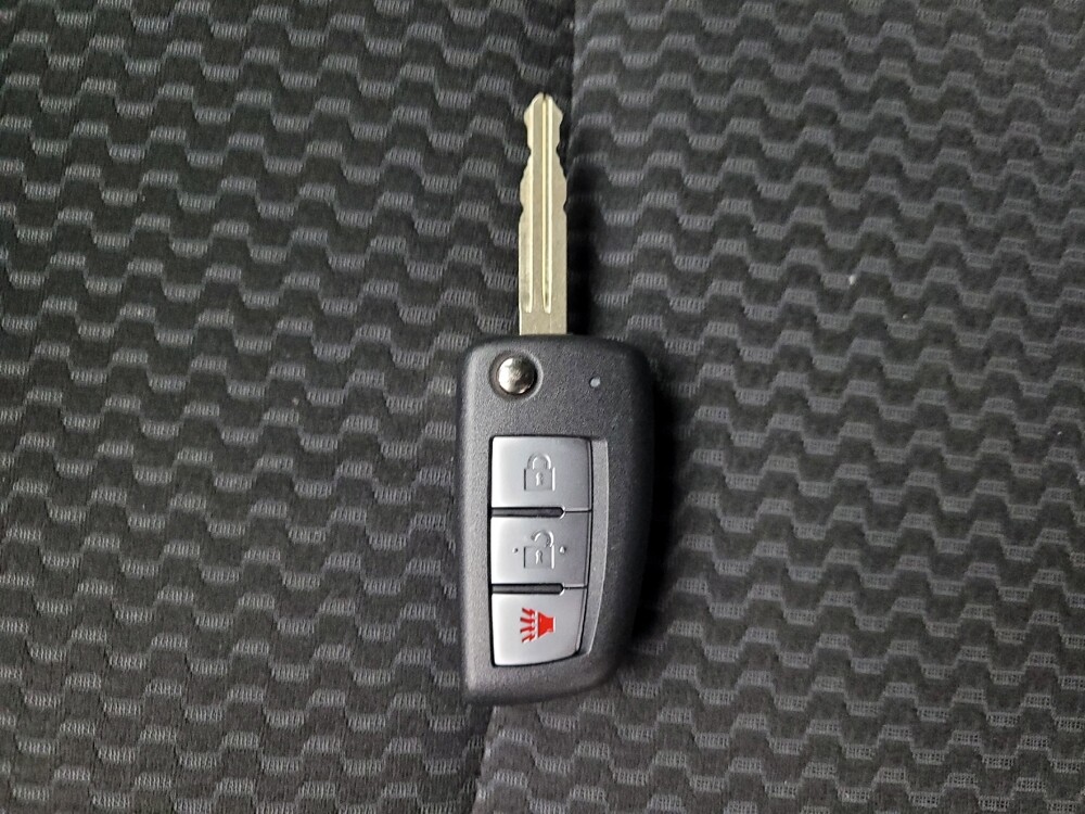 2020 Nissan Rogue Sport in Grand Rapids, MI 49508 - 18112849 32