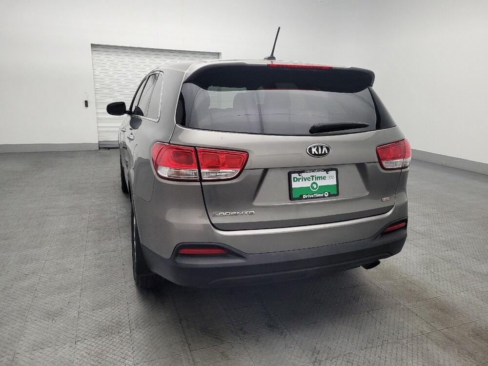 2017 Kia Sorento in Ocala, FL 34471 - 18112860 6