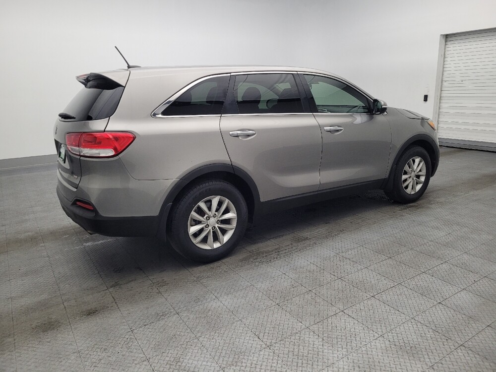 2017 Kia Sorento in Ocala, FL 34471 - 18112860 10