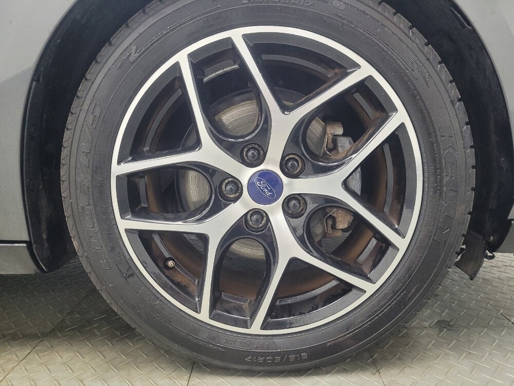 2017 Ford Focus in Mishawaka, IN 46545 - 18112873 31