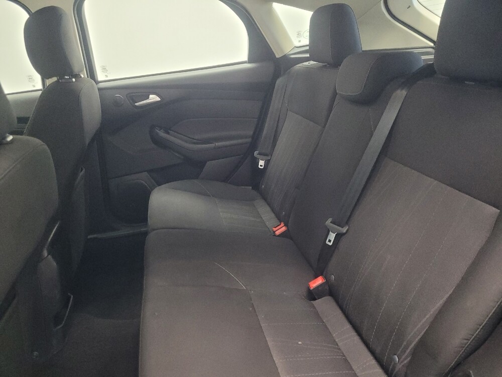 2017 Ford Focus in Mishawaka, IN 46545 - 18112873 18