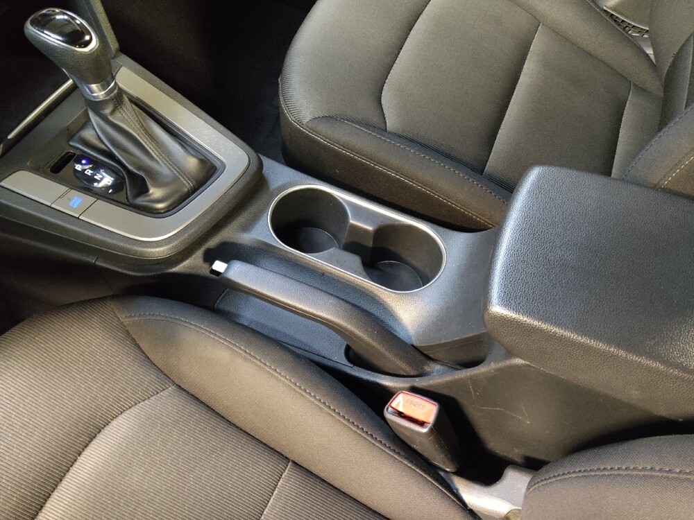 2018 Hyundai Elantra in Columbia, SC 29210 - 18112878 26