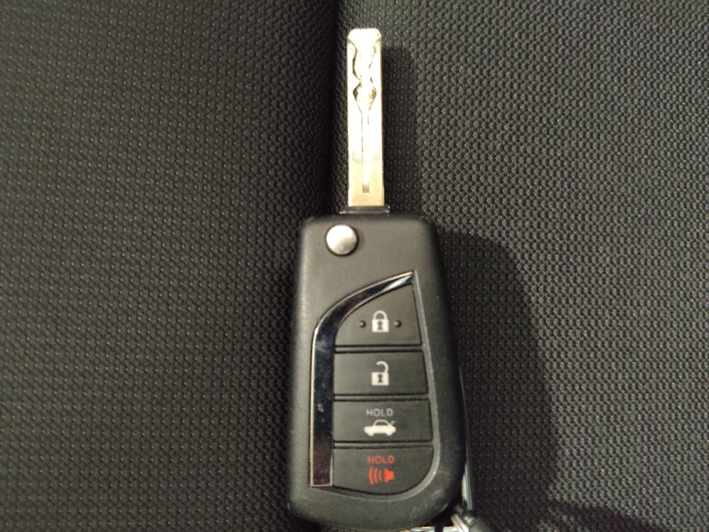 2025 Toyota Corolla in Arlington, TX 76011 - 18112881 32