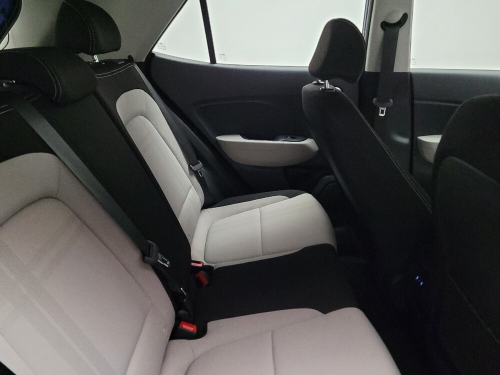 2025 Hyundai Venue in Riverside, CA 92504 - 18112884 19