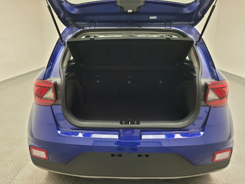 2025 Hyundai Venue in Riverside, CA 92504 - 18112884 29