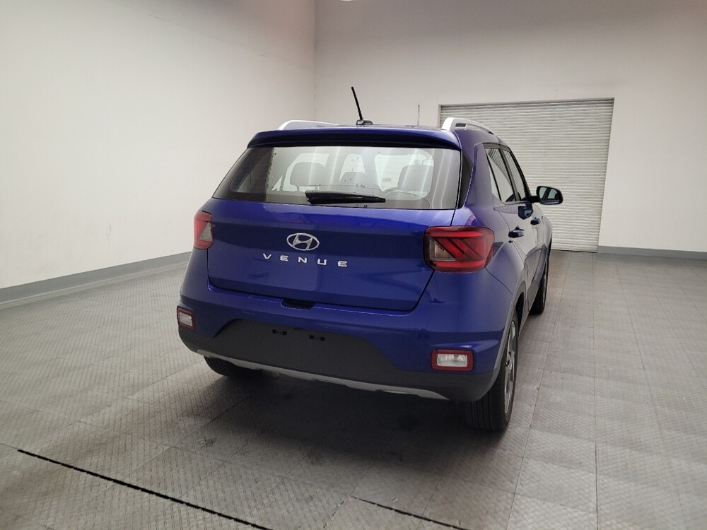 2025 Hyundai Venue in Riverside, CA 92504 - 18112884 7