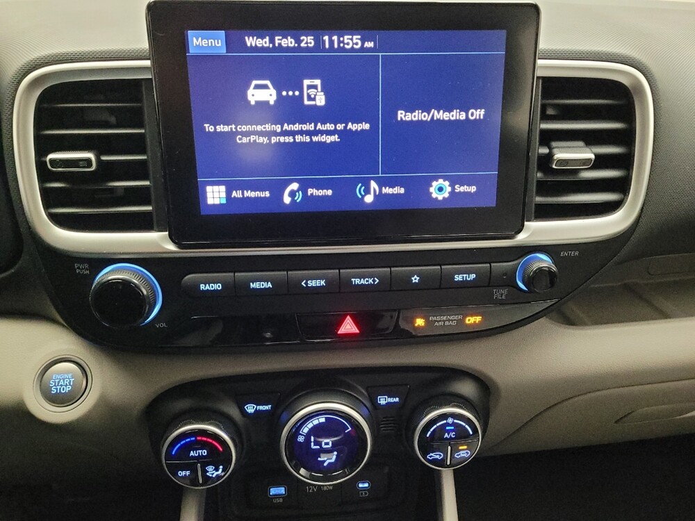 2025 Hyundai Venue in Riverside, CA 92504 - 18112884 25