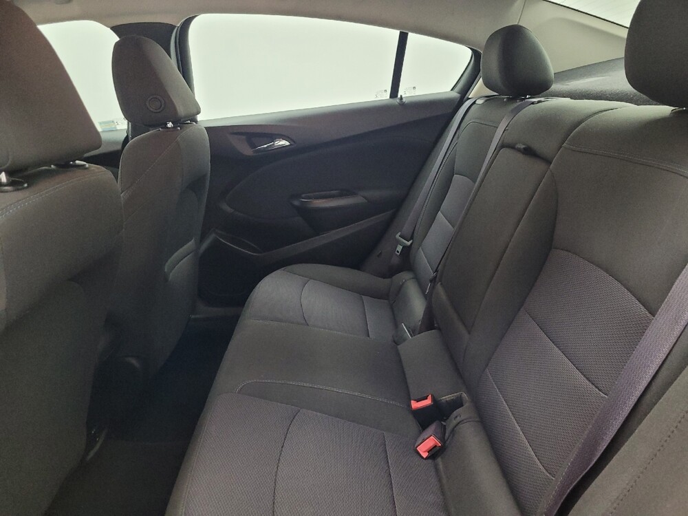 2017 Chevrolet Cruze in Antioch, TN 37013 - 18112885 18