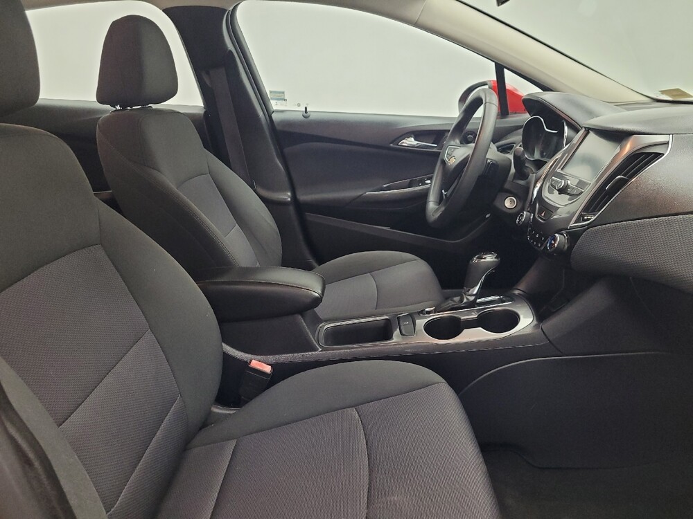 2017 Chevrolet Cruze in Antioch, TN 37013 - 18112885 21