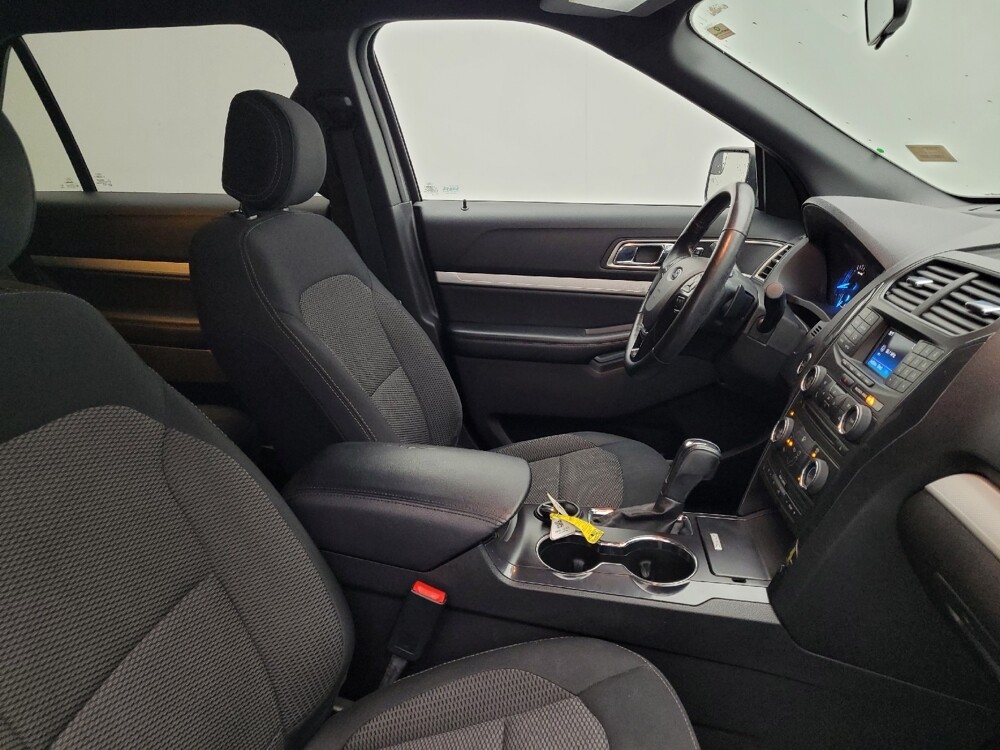 2017 Ford Explorer in Fayetteville, NC 28304 - 18112891 21