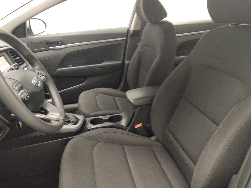 2020 Hyundai Elantra in Morrow, GA 30260 - 18112894 17