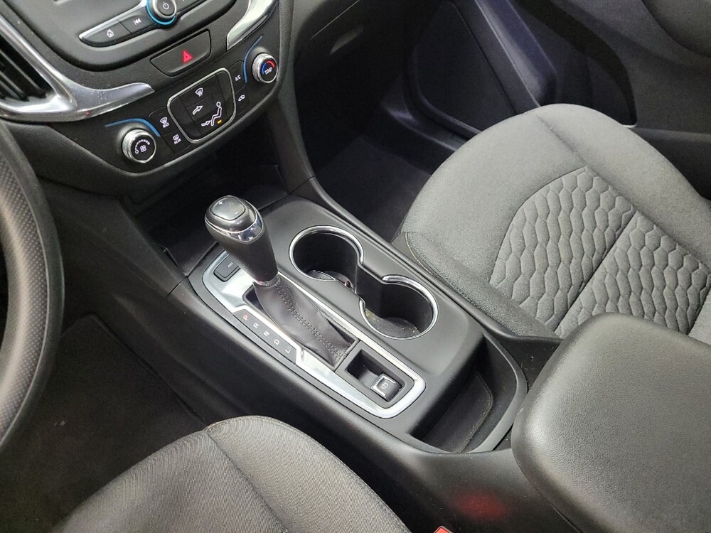 2020 Chevrolet Equinox in Pittsburgh, PA 15236 - 18112896 26