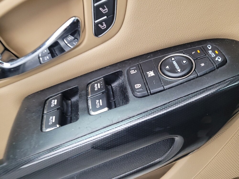 2016 Kia Sedona in Memphis, TN 38115 - 18112898 27