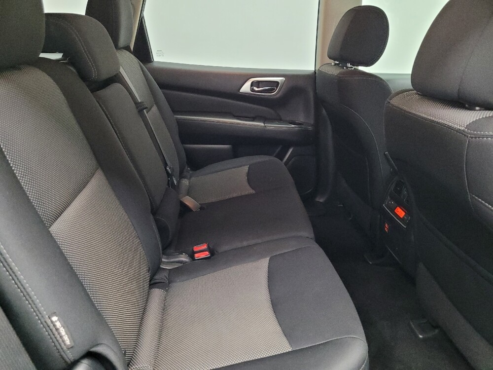 2018 Nissan Pathfinder in Las Vegas, NV 89102 - 18112910 19