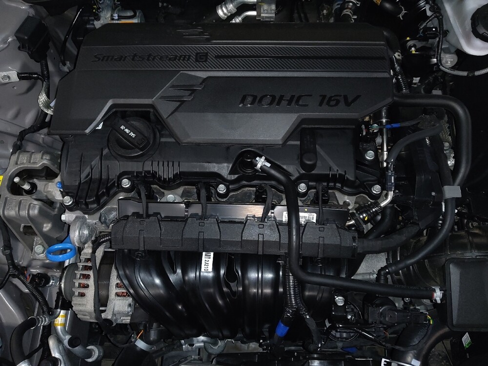 2025 Hyundai Elantra in Jacksonville, FL 32225 - 18112918 30