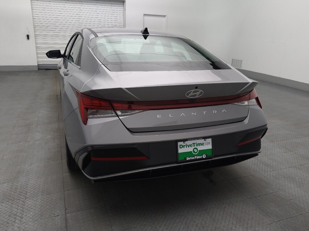 2025 Hyundai Elantra in Jacksonville, FL 32225 - 18112918 6