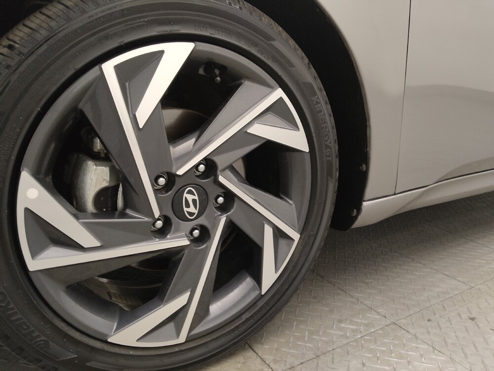 2025 Hyundai Elantra in Jacksonville, FL 32225 - 18112918 31