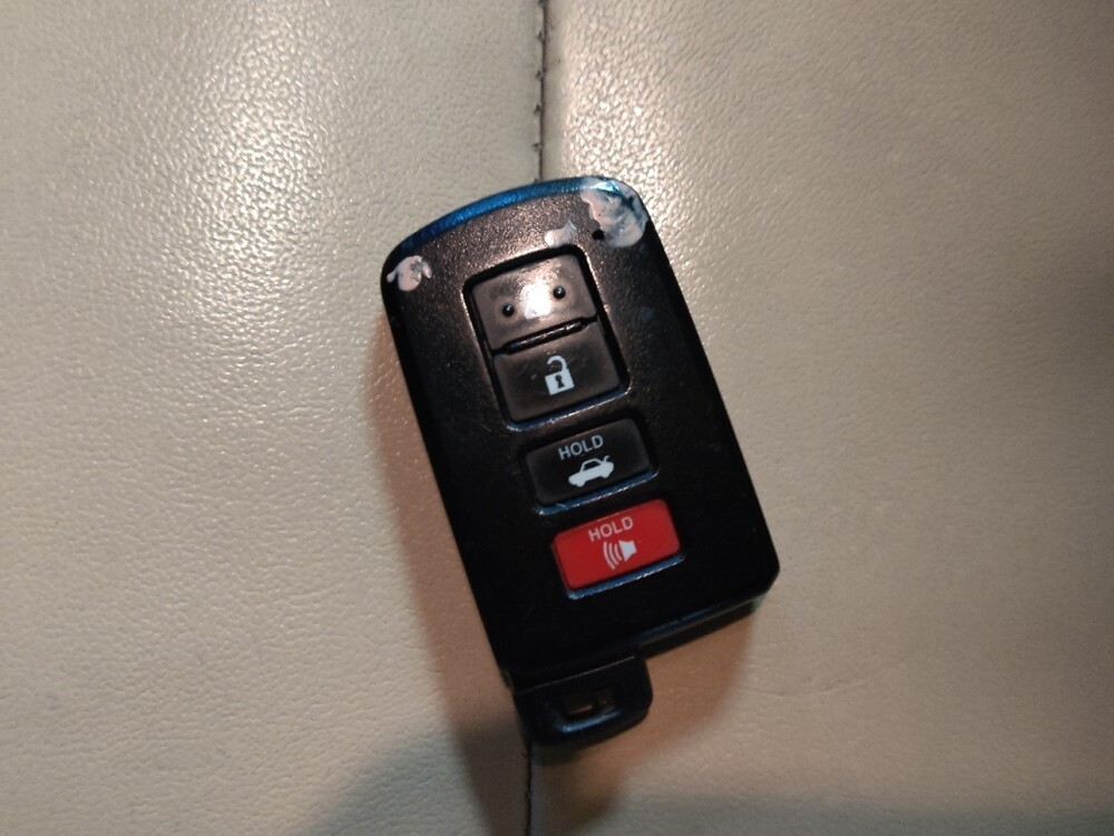 2017 Toyota Camry in Greensboro, NC 27407 - 18112919 32