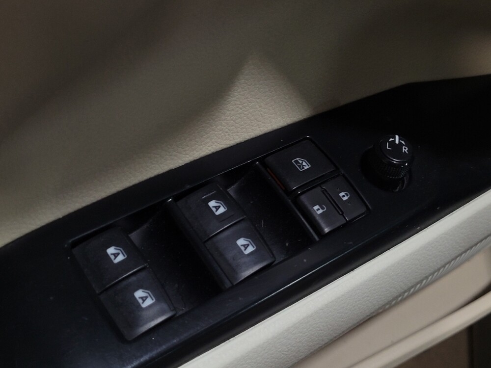 2019 Toyota Camry in Owings Mills, MD 21117 - 18112922 27