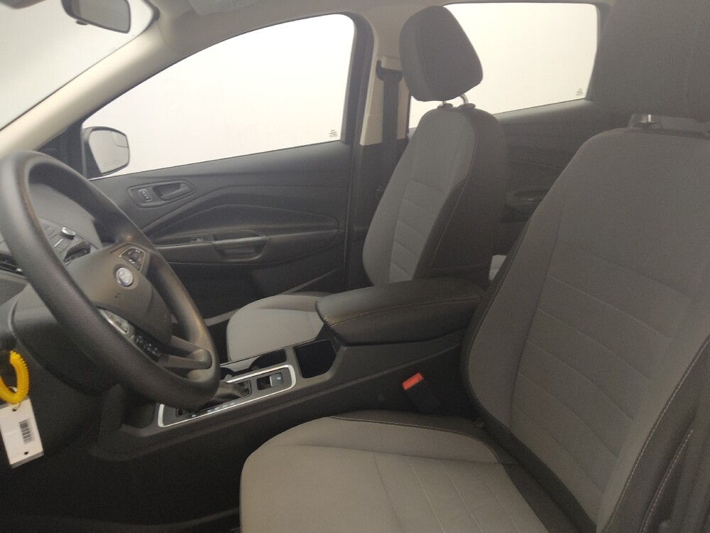 2017 Ford Escape in Union City, GA 30291 - 18112932 17