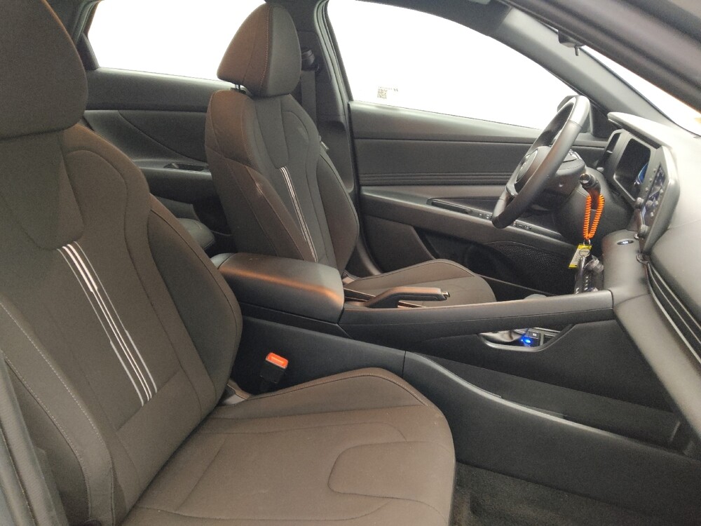 2025 Hyundai Elantra in Union City, GA 30291 - 18112933 21