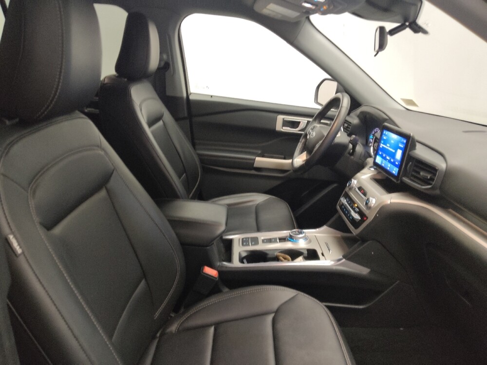 2022 Ford Explorer in Marietta, GA 30062 - 18112935 21