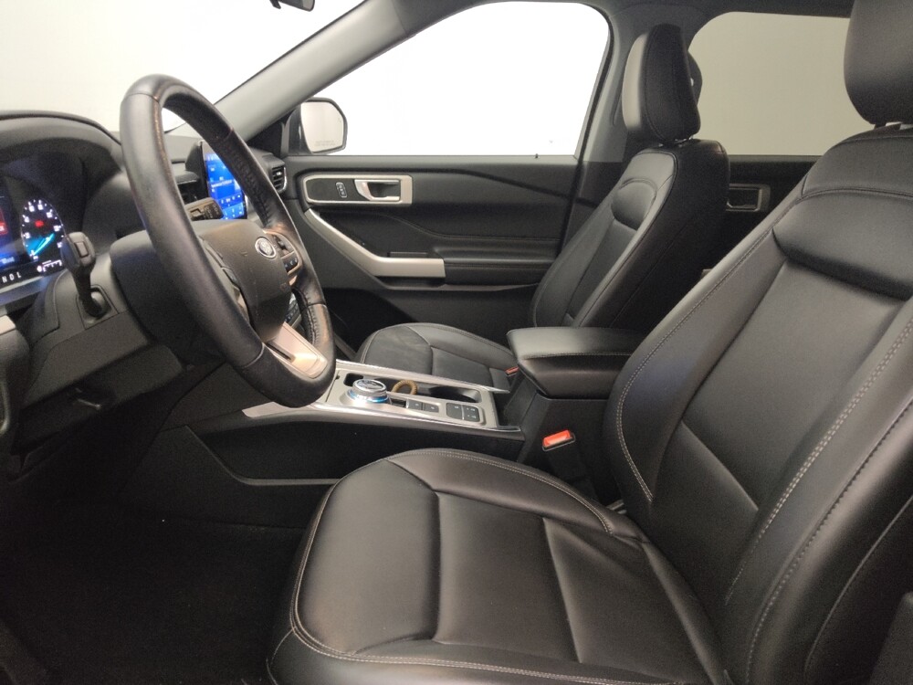 2022 Ford Explorer in Marietta, GA 30062 - 18112935 17