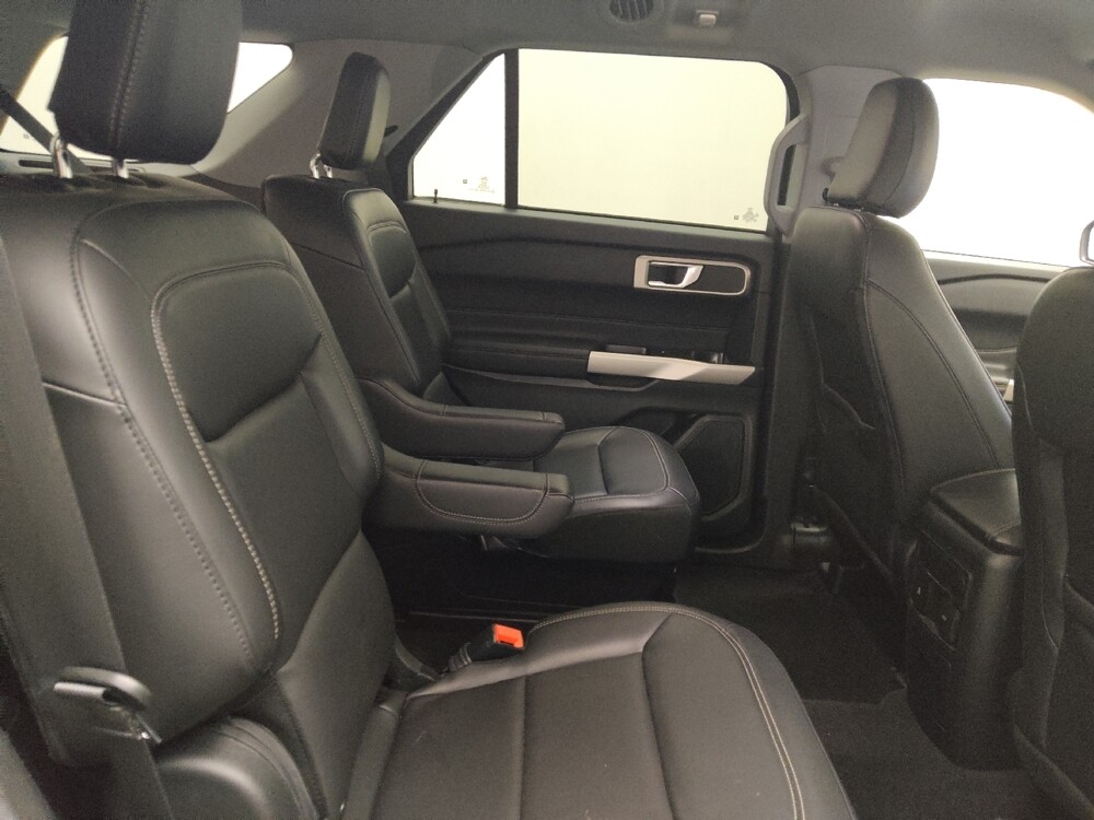 2022 Ford Explorer in Marietta, GA 30062 - 18112935 19