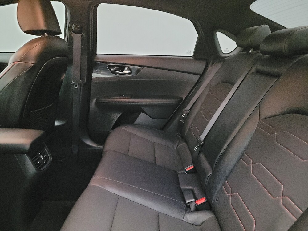 2021 Kia Forte in Mesa, AZ 85210 - 18112937 18