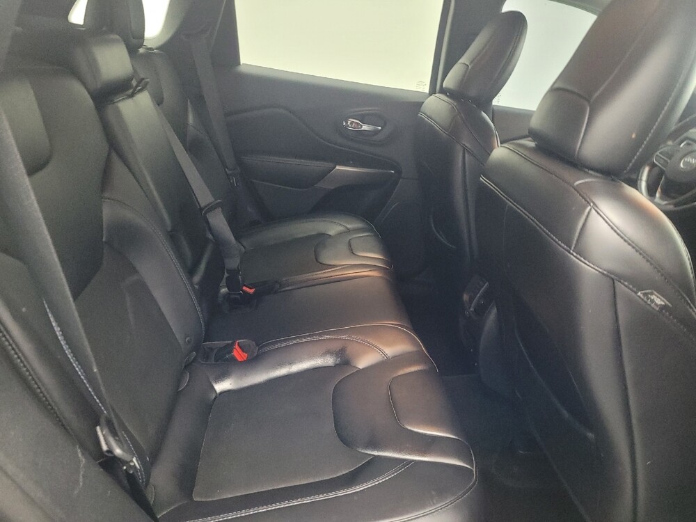 2019 Jeep Cherokee in Memphis, TN 38128 - 18112944 19