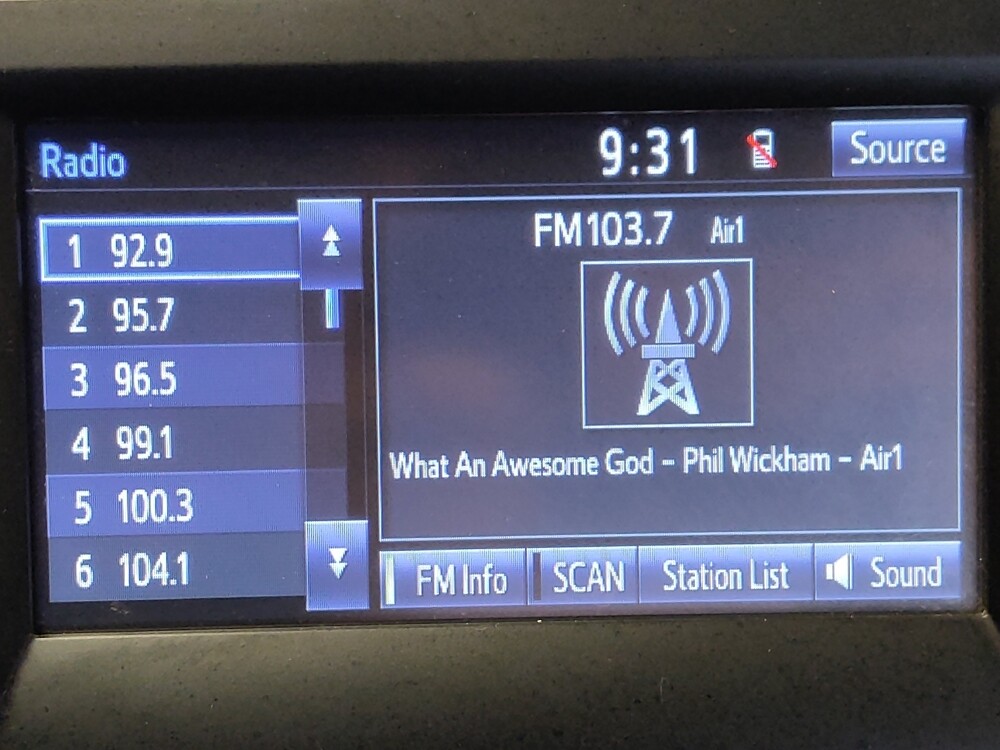 2015 Toyota Camry in Houston, TX 77060 - 18112950 25