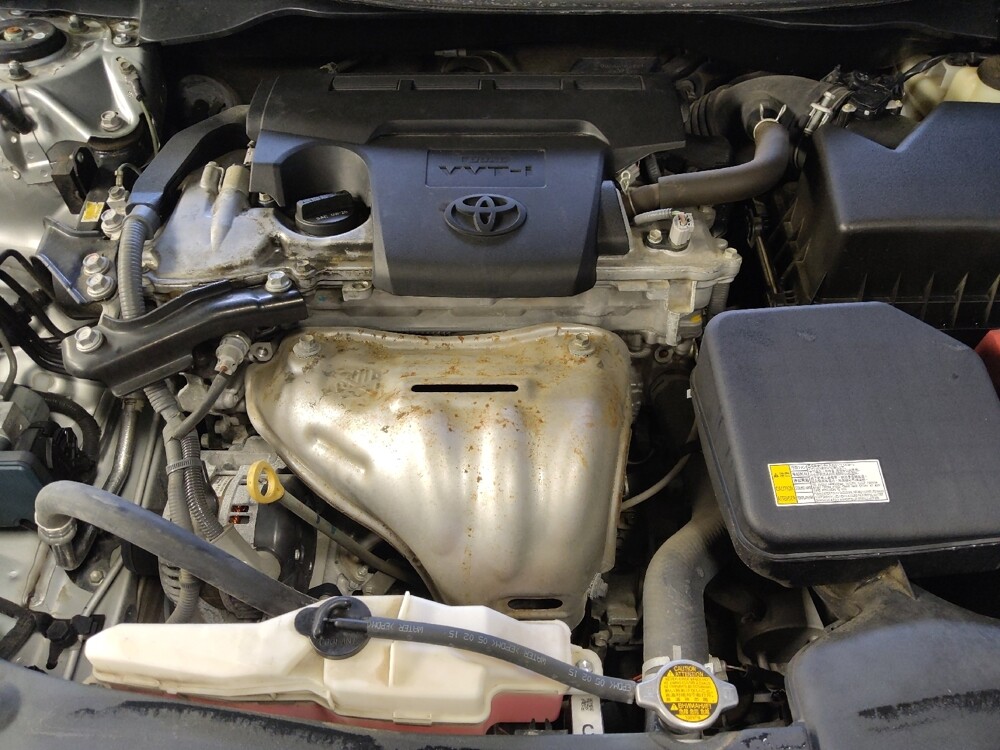 2015 Toyota Camry in Houston, TX 77060 - 18112950 30