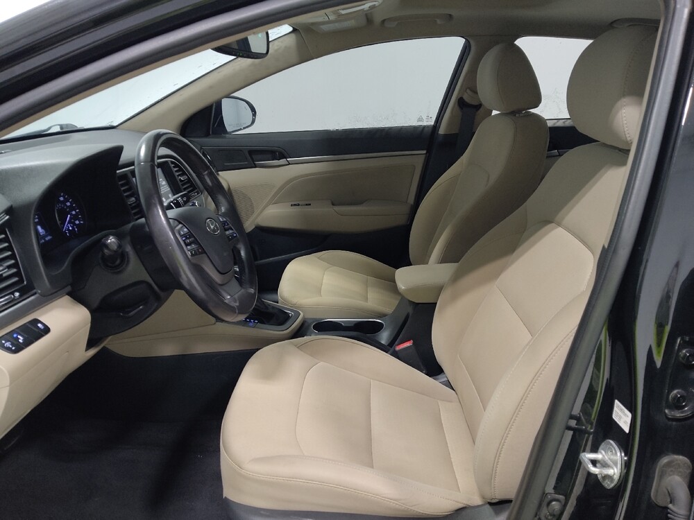2017 Hyundai Elantra in Columbus, OH 43231 - 18112952 17