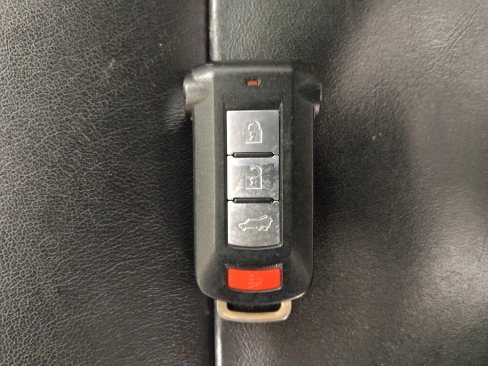 2020 Mitsubishi Outlander in Columbus, OH 43231 - 18112954 32