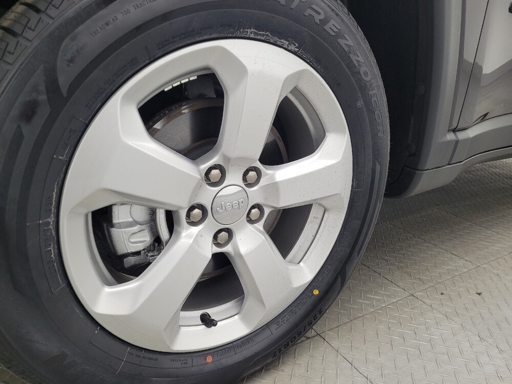 2018 Jeep Compass in Jacksonville, FL 32210 - 18112973 31