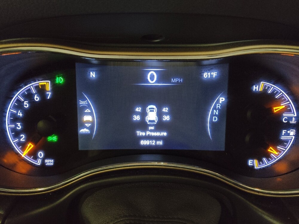 2017 Jeep Grand Cherokee in Conyers, GA 30094 - 18112977 23