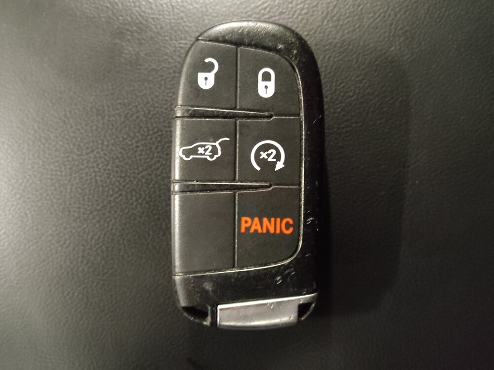 2017 Jeep Grand Cherokee in Conyers, GA 30094 - 18112977 32