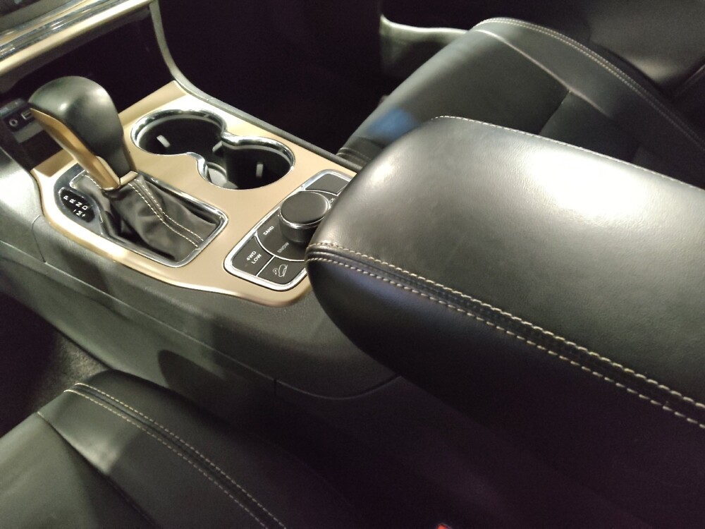 2017 Jeep Grand Cherokee in Conyers, GA 30094 - 18112977 26