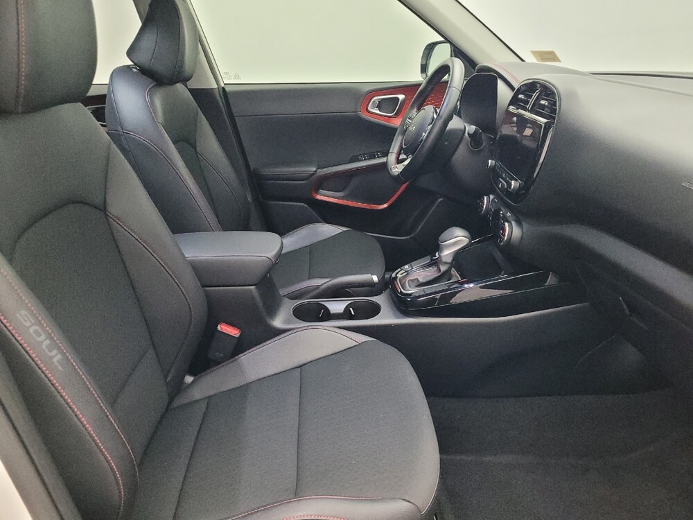 2025 Kia Soul in Conyers, GA 30094 - 18112980 21