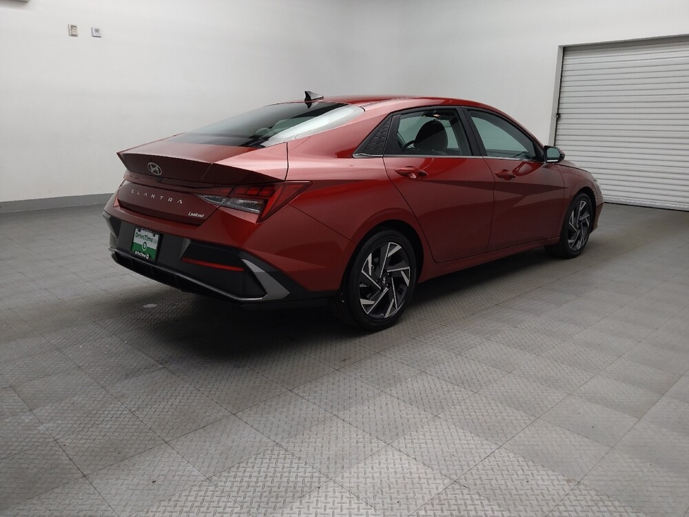 2025 Hyundai Elantra in Arlington, TX 76011 - 18112982 9