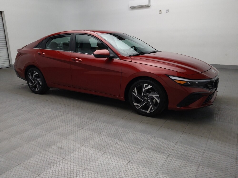 2025 Hyundai Elantra in Arlington, TX 76011 - 18112982 13