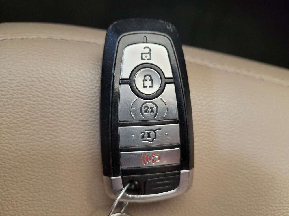 2021 Ford Explorer in Fairfield, OH 45014 - 18113001 32