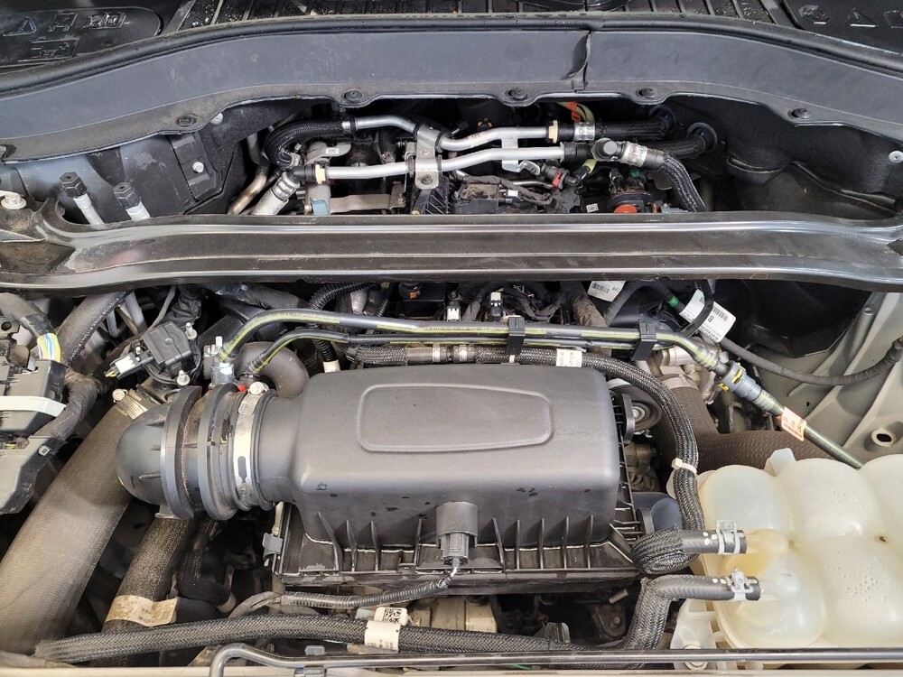 2021 Ford Explorer in Fairfield, OH 45014 - 18113001 30