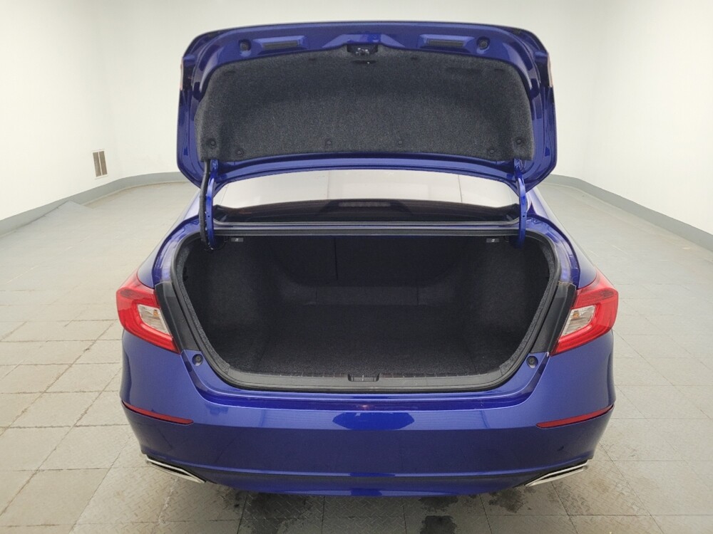 2020 Honda Accord in Fairfield, OH 45014 - 18113002 29