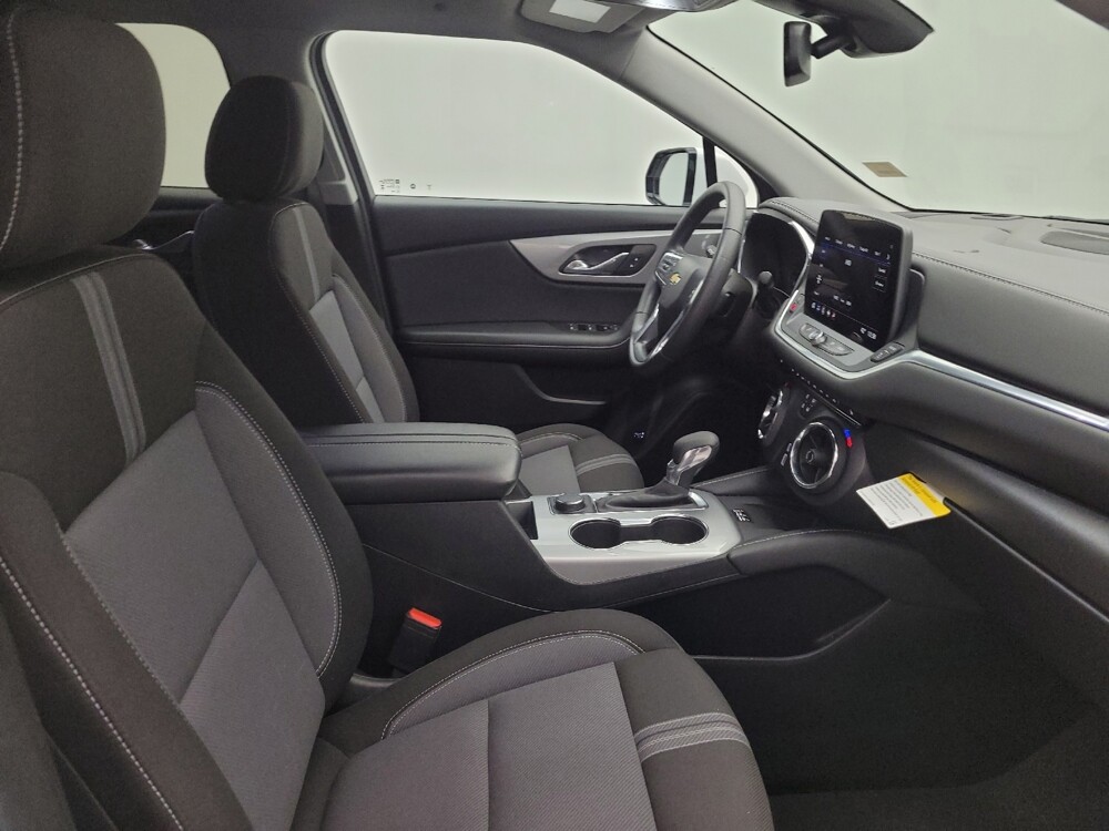 2024 Chevrolet Blazer in Fairfield, OH 45014 - 18113007 21