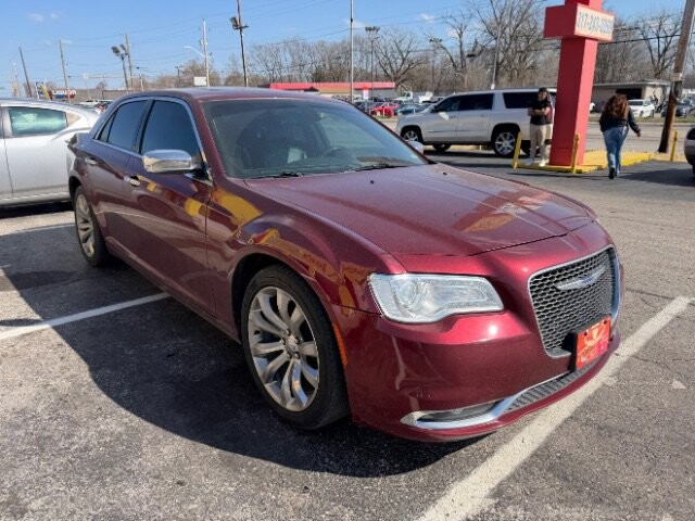 2019 Chrysler 300 in Indianapolis, IN 46222-4002 - 18113010 3